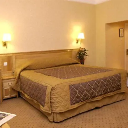 Grange Buckingham 4*