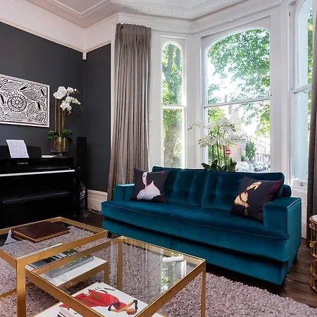 Holiday home Veeve - Clapham Oasis London
