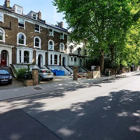 Holiday home Veeve - Clapham Oasis