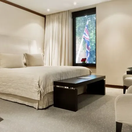 The Halkin Отель 5*