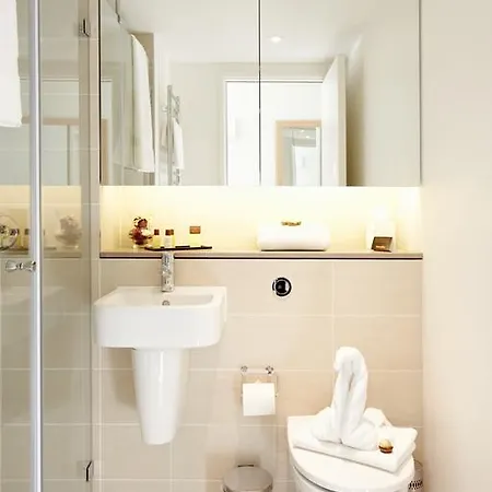 London City Apartments Apartment London