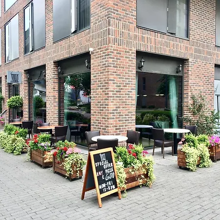 Airport 3* London