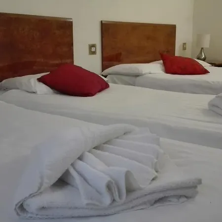 Whiteleaf Hotel 2*