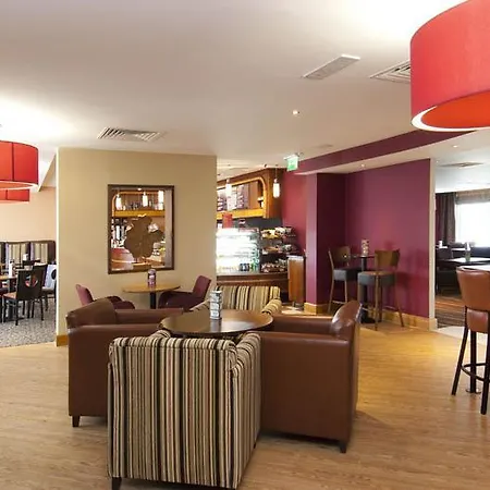 Hotel Premier London Heathrow Terminal 5 3*