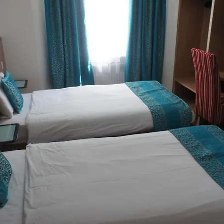Westpoint 3* London