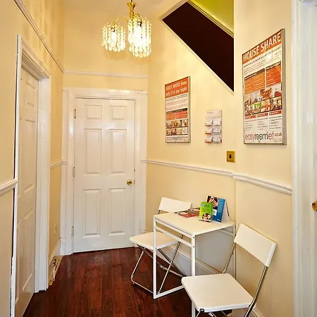 Easyroomlet 2* London