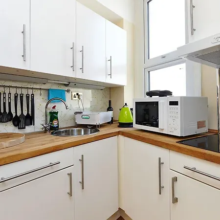 Easyroomlet Guest house