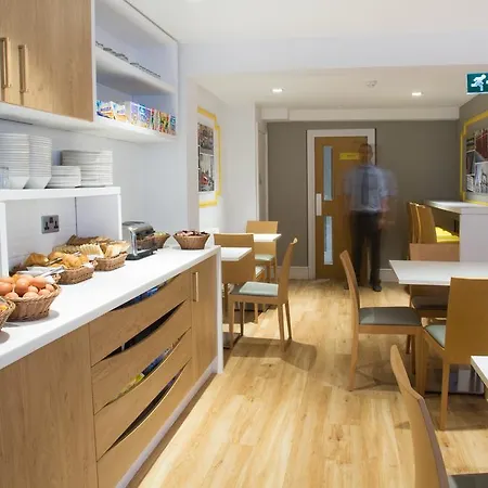 Comfort & Kings Cross St. Pancras 호텔