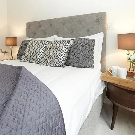 Stayo Exeter Street Apartment *