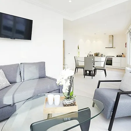 Stayo Exeter Street Apartment London