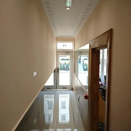 Hotel Mina House 2*