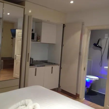 Apart Otel Nox West End Lane I 3*