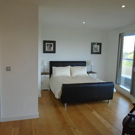 Apartment East Croydon Apartments - Just 3 Mins Walk To East Croydon Station