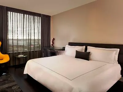 Park Plaza London, Park Royal 4*