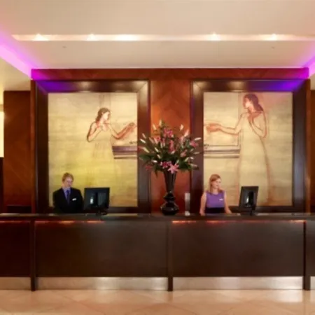 Plaza On The River Apart-hotel 5*