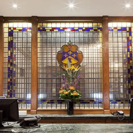 Gem Strathmore 4*