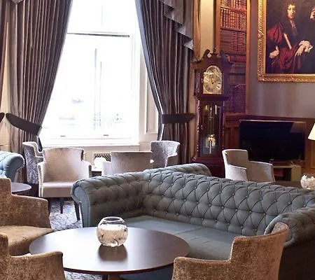 Gem Strathmore Hotel