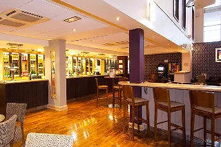 Premier London Heathrow Airport T2 & T3 - Bath Road 3*