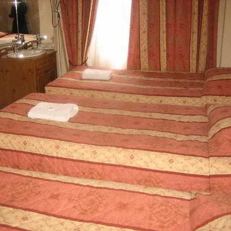 Ravna Gora Hotel Londra