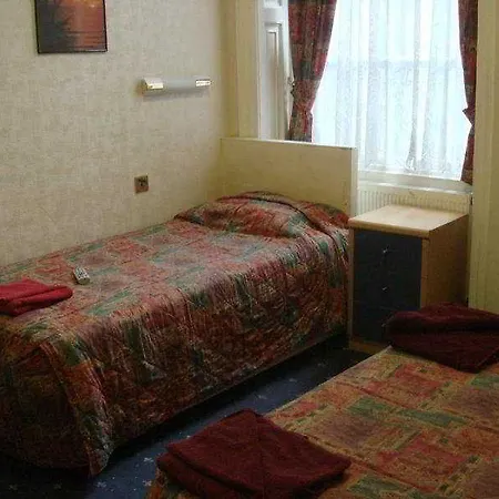 Hotel Boston Court 3*