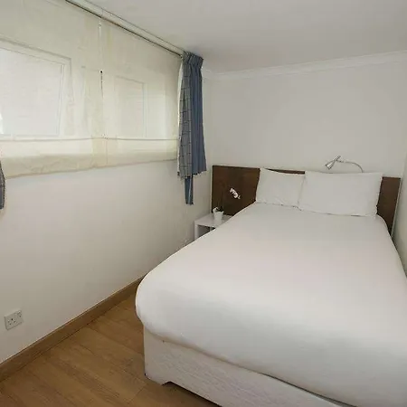 Apartment Kensington 3*