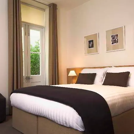 The Resident Kensington Hotel 4*