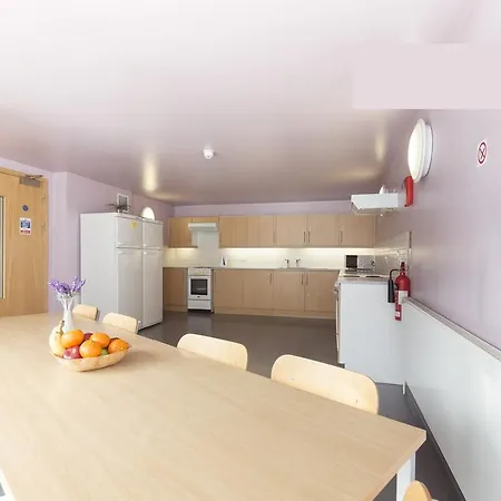 Friendship House Hostel Londra