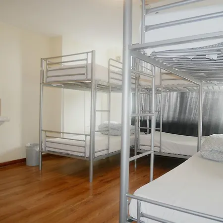 Kensal Backpackers 2