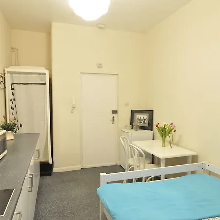Regents Court Apartment