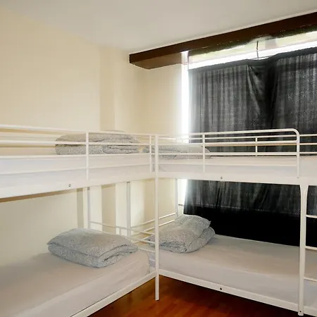 Kensal Backpackers 2 Hostel *