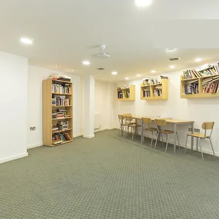 Hostel Friendship House