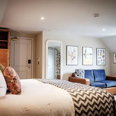 The Queen's Head 3* Kingston upon Thames (Greater London)