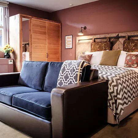 The Queen's Head 3* Kingston upon Thames (Greater London)