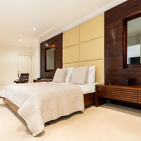Craven Hill Gardens Apartment *