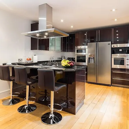 Craven Hill Gardens Apartment London
