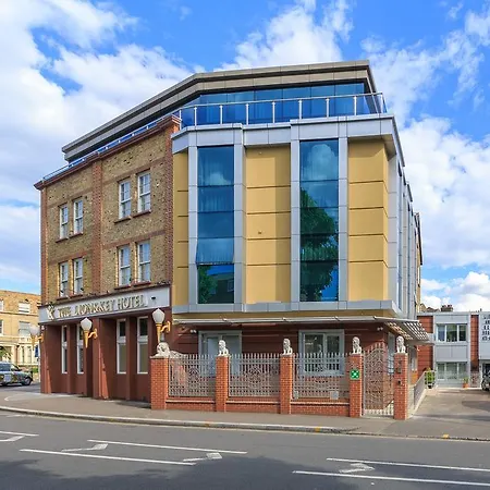 Hotel The Lion & Key