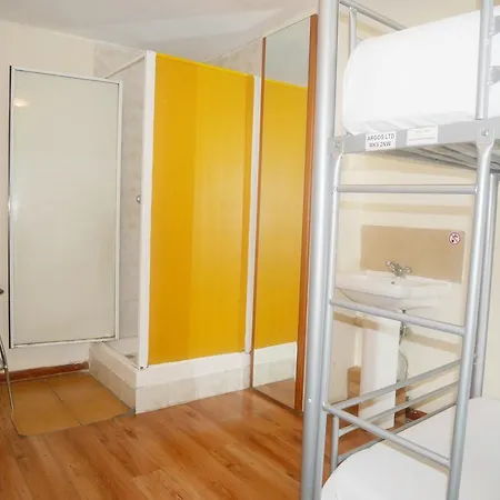 Kensal Backpackers 2 Hostel Londen