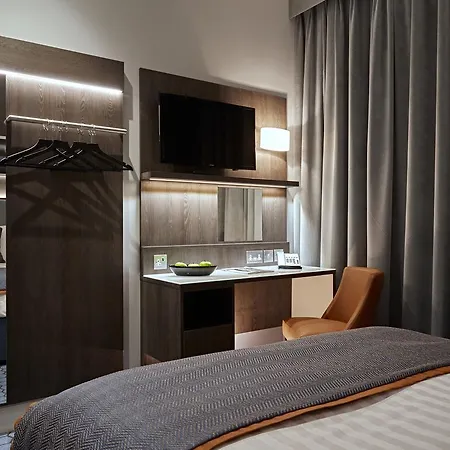 Western Vauxhall Hotel 4*