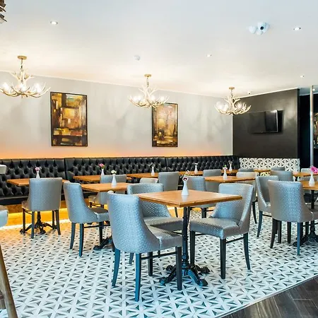 Docklands Hotel 3*