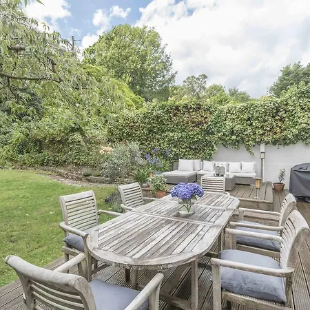 Fashionable Family In Southfields Holiday home London