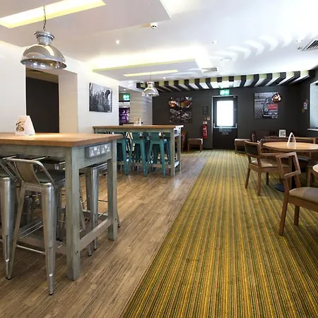 Premier London Edgware Hotel 3*