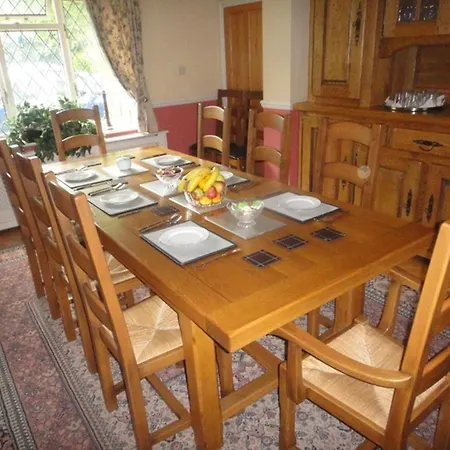 The Oaks Guest house London