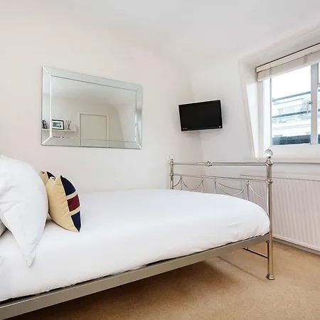 Veeve - Little Lancaster Apartment *