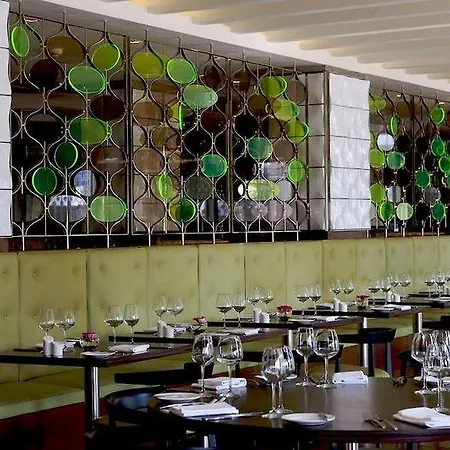 Clayton Chiswick Hotel 4*