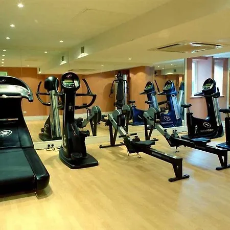 Hotel Mercure London Heathrow Airport 4*