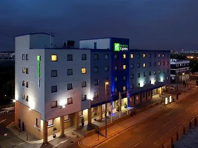 快捷假日皇家公园酒店 3*