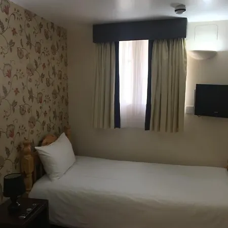 Islington Inn