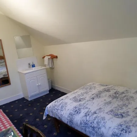 Guest house Atini Croydon