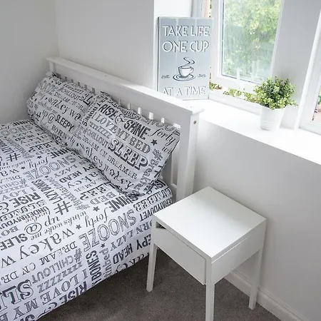 Tlk & - Beckenham Junction London