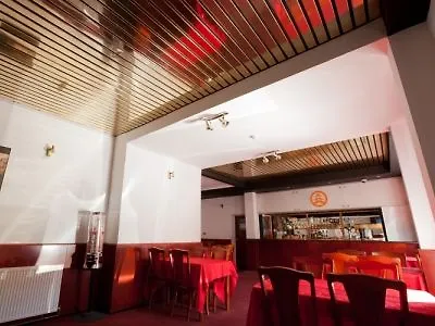 Cranford Hotel 2*